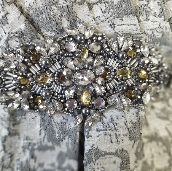 Silver dress - Picture 5 of 12